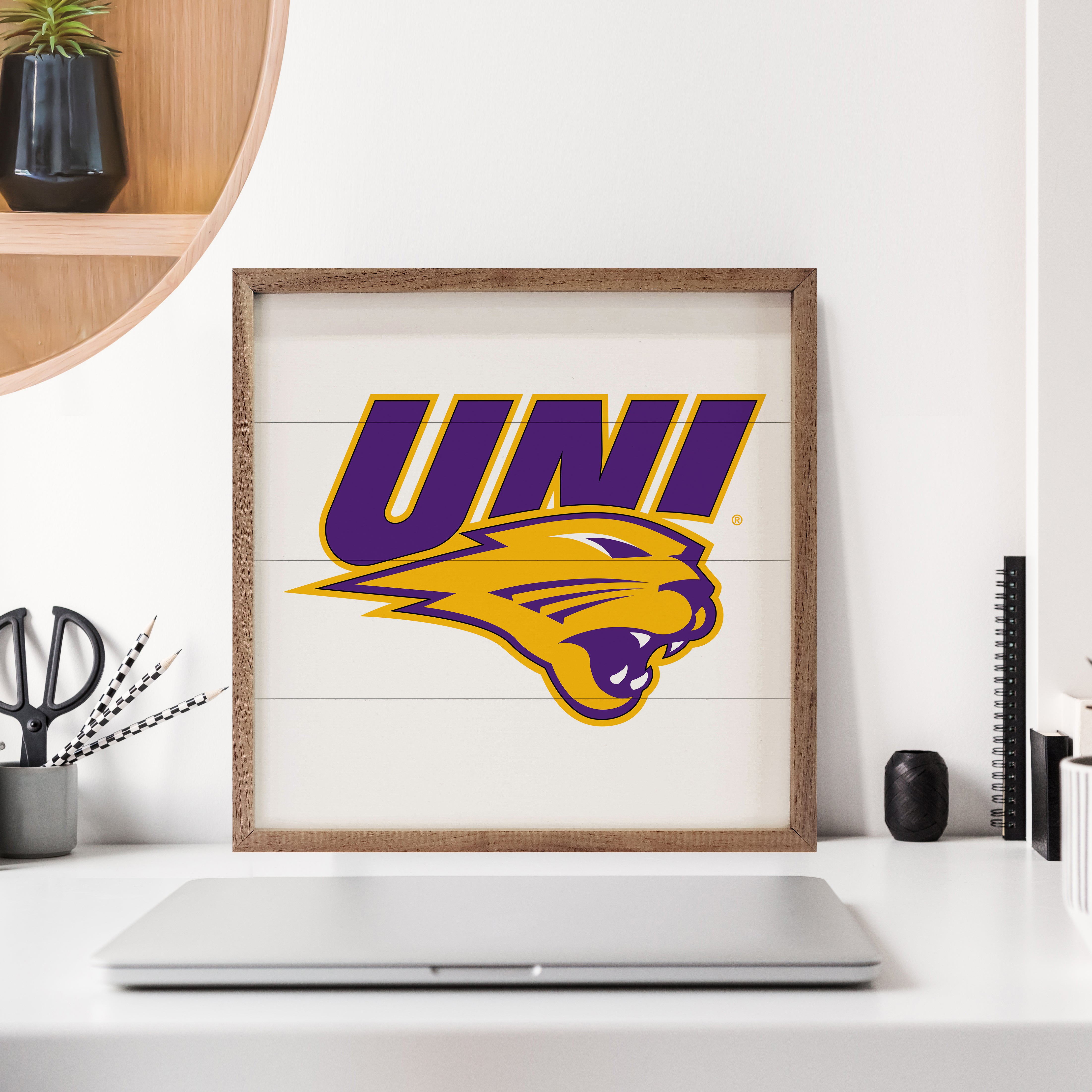 Bold Mascot UNI 16x16 / White