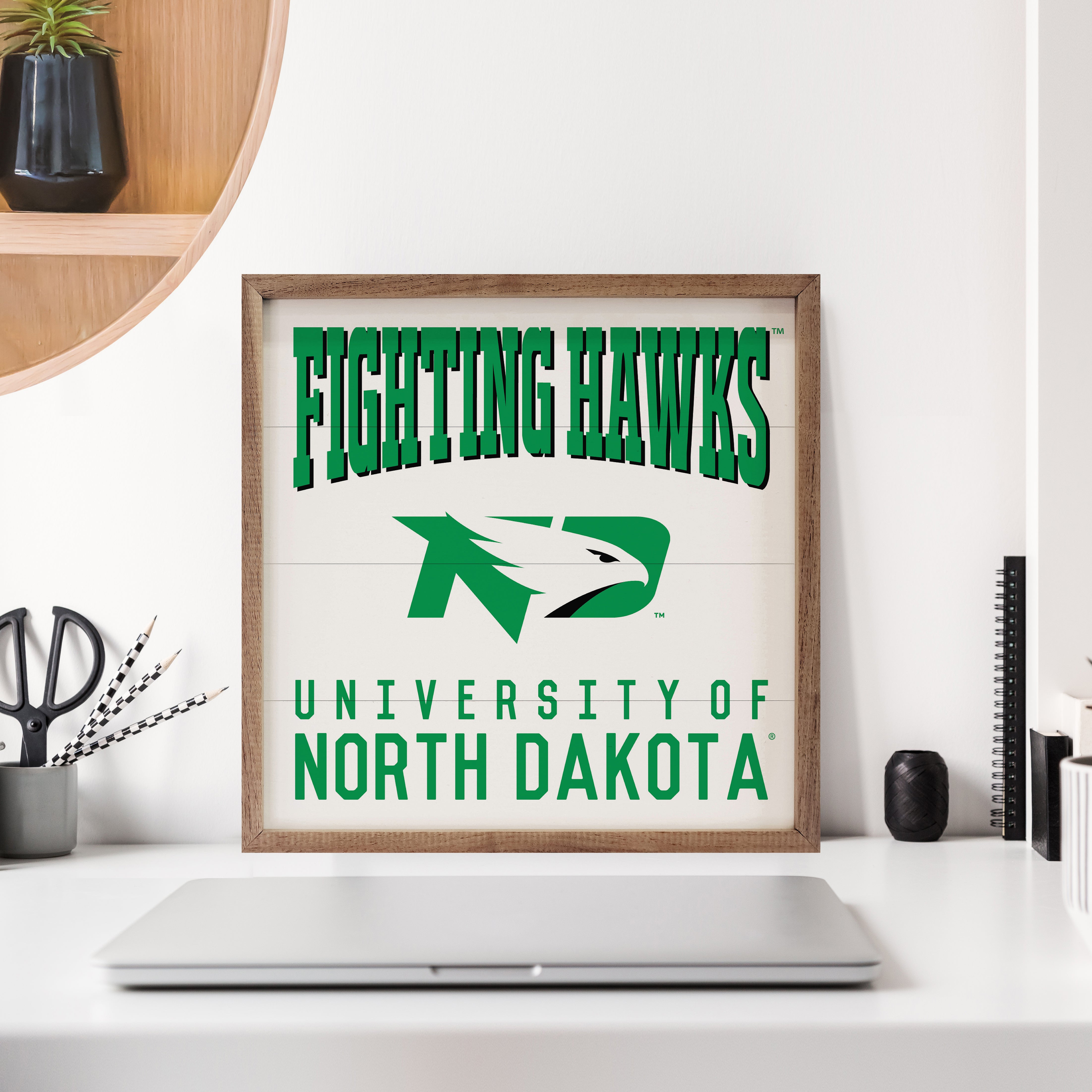 Traditional University North Dakota 16x16 / White