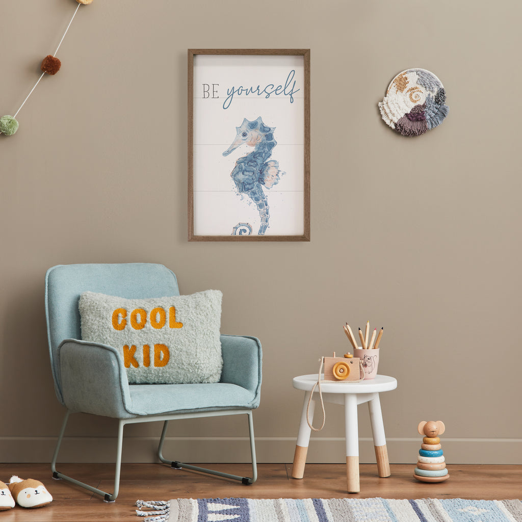 Be Yourself Seahorse White 10x16 / White