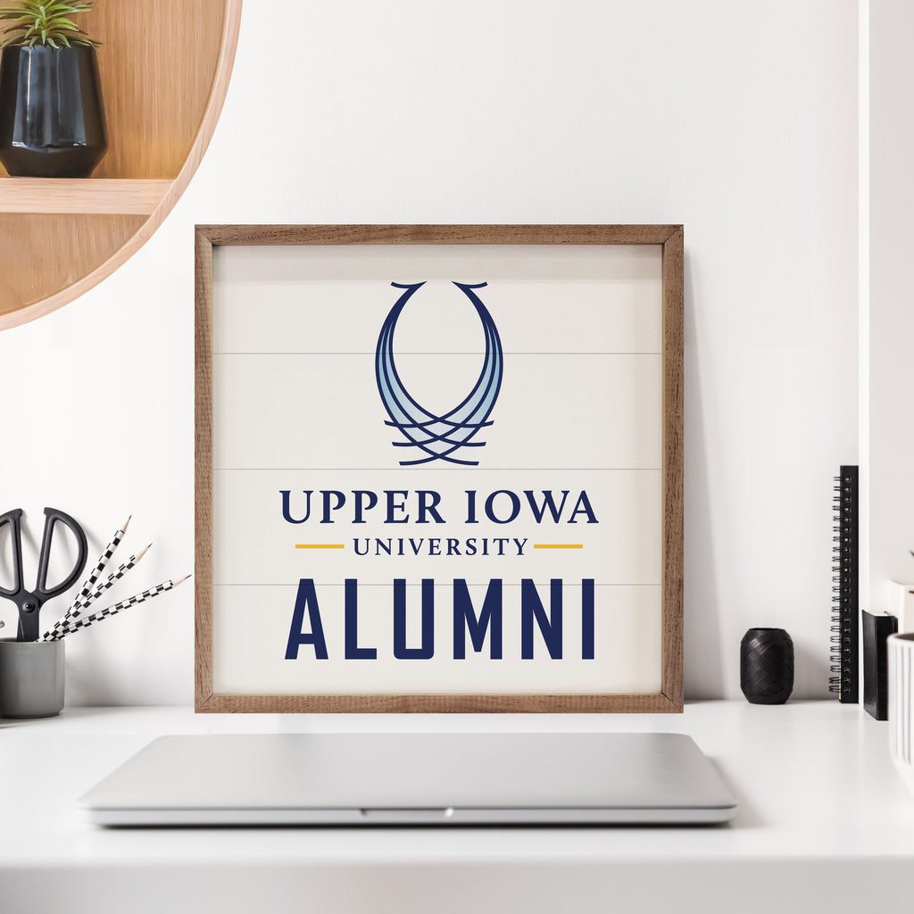 Alumni Upper Iowa 16x16 / White