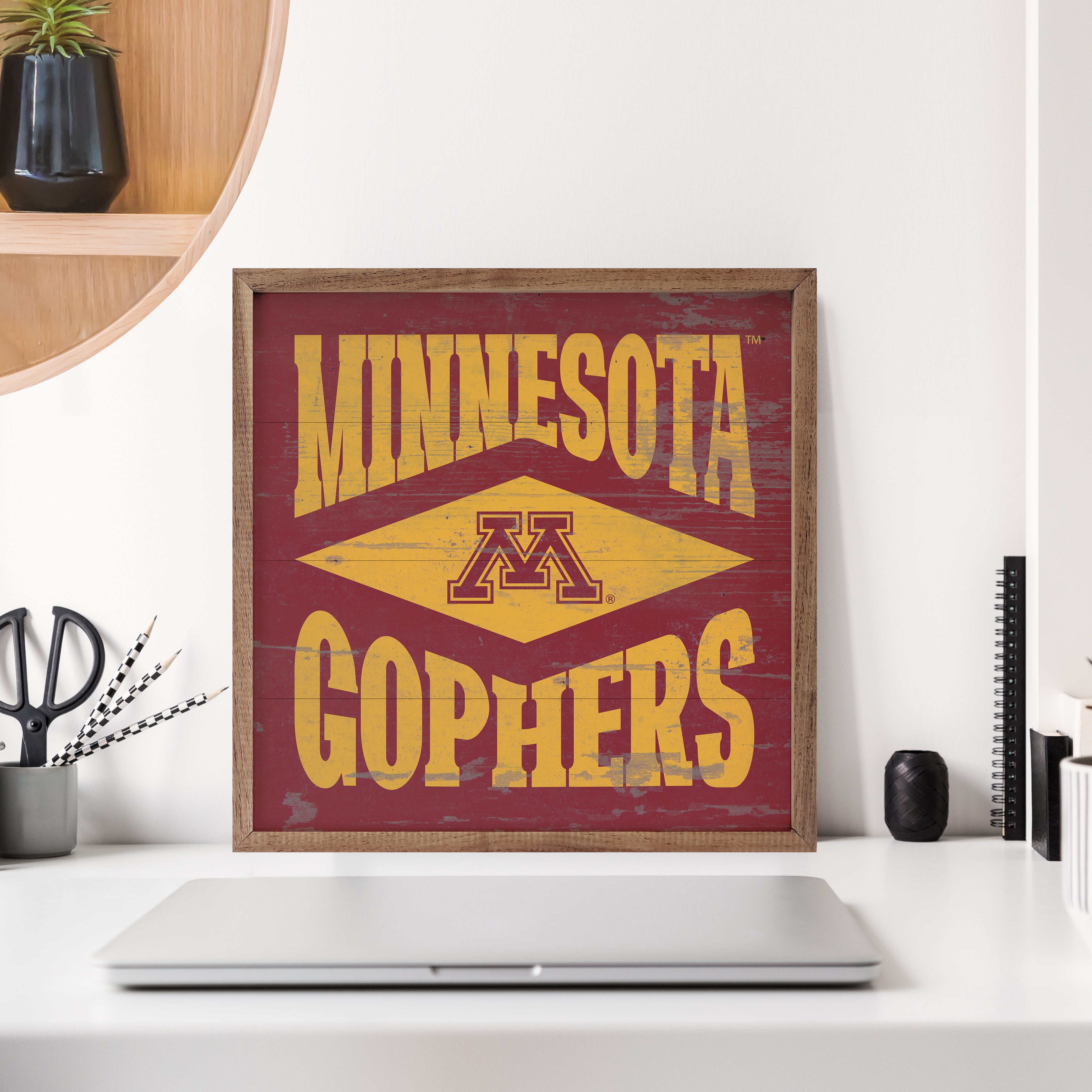 Diamond Logo University Of Minnesota 16x16 / Maroon