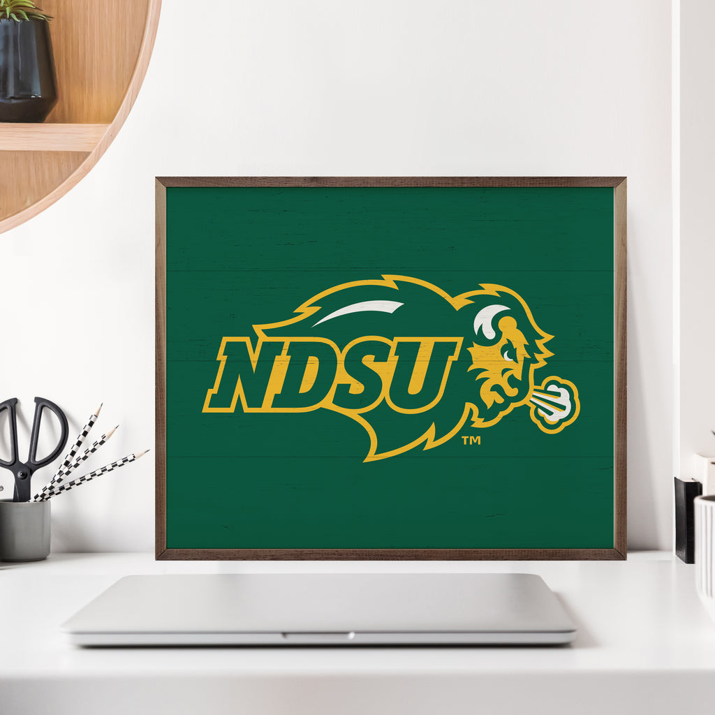 Bold Logo North Dakota State 20x16 / Green